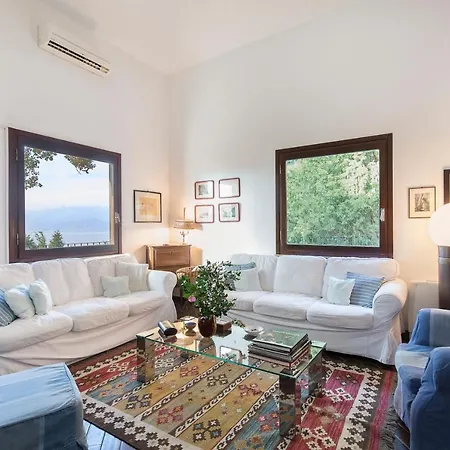 Villa Sleeps 8 Wifi Ispra