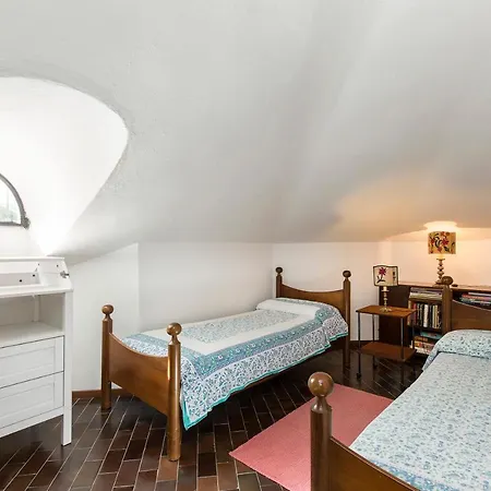 ヴィラ Sleeps 8 Wifi